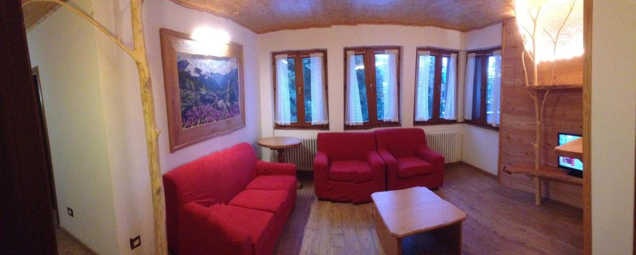 フォルガリダCasa Del Roccoloアパートメント エクステリア 写真